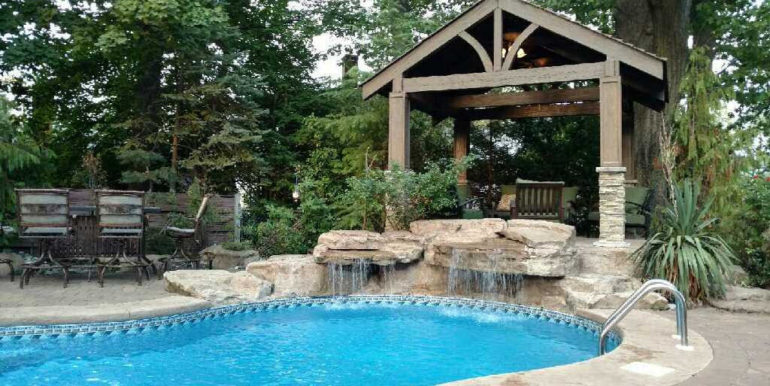 36. Water Fall Pool 333 Oak